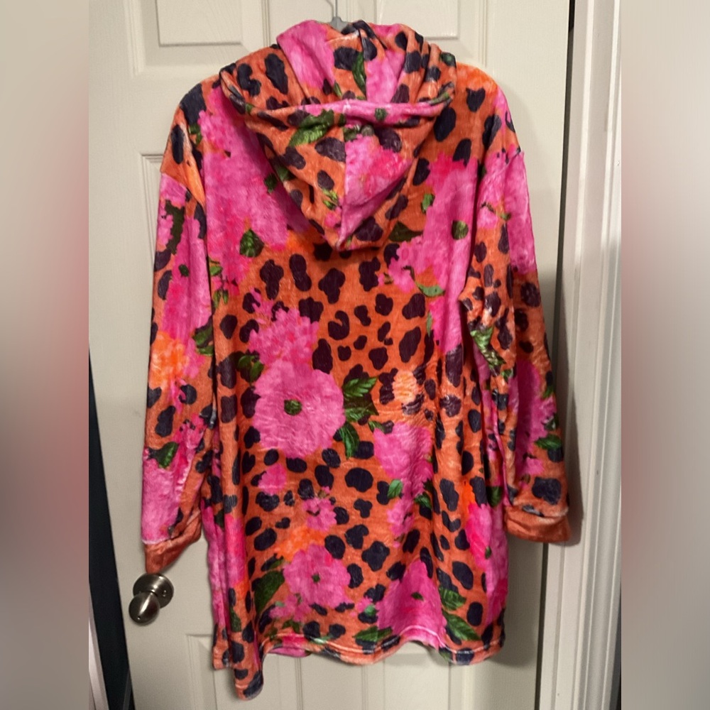 NWOT Autumn Fall Bright Pink Coat Rainbow Abstract Hood Long Sleeves Midi Length - Picture 6 of 11